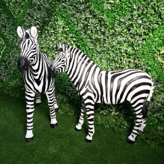 Unterstützen Sie die Anpassung großer Party-Requisiten aus Harz und Fiberglas mit Zebra-Tierstatuen